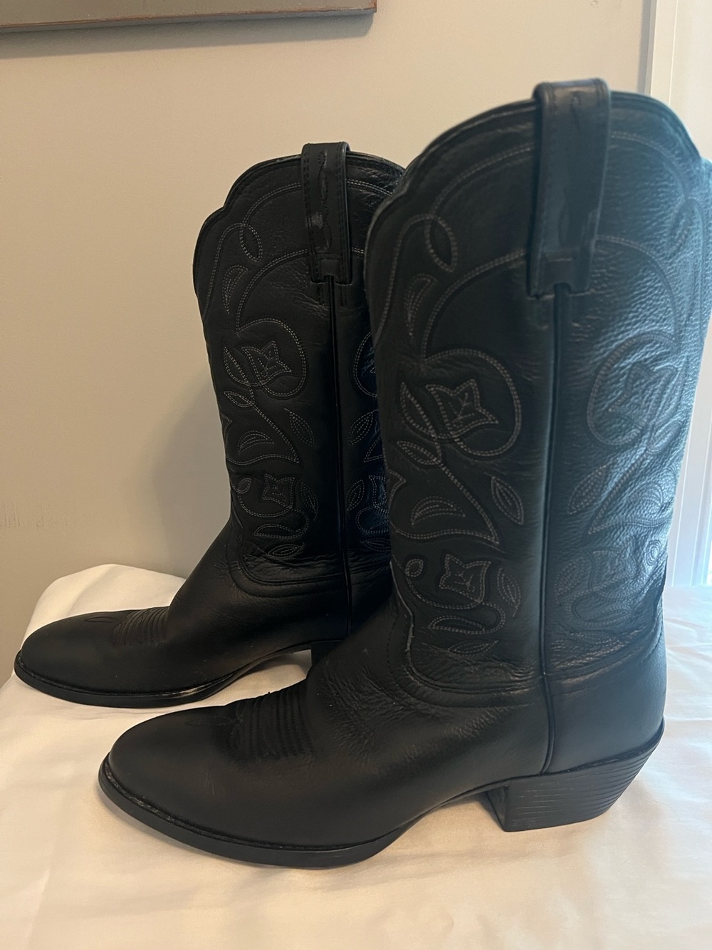 Ariat Black Western Stitch-Detail Lace-Up Boots